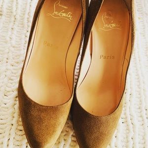 Christian louboutin heels tan